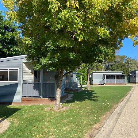 Beachcomber Caravan Park Mallacoota Eksteriør billede