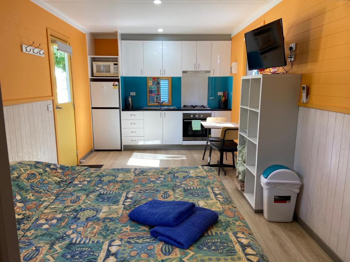 Beachcomber Caravan Park Mallacoota Eksteriør billede